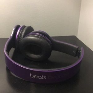 Selling my beats by Dr.Dre purple